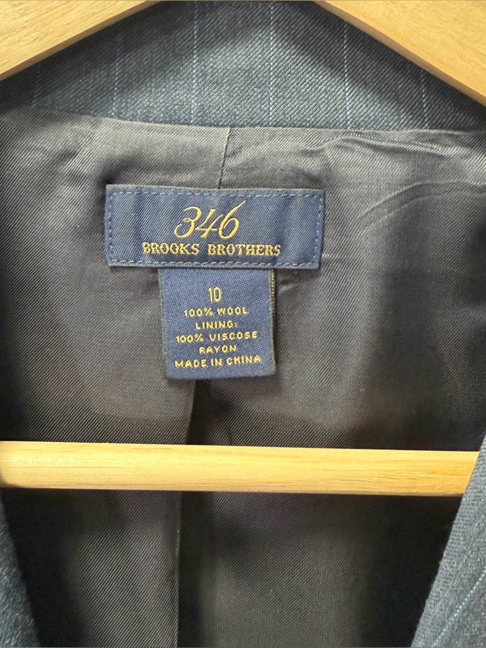 346 Brooks Brothers Women’s Wool Blazer Size 10 Navy Pinstripe Classic Career - Picture 3 of 7